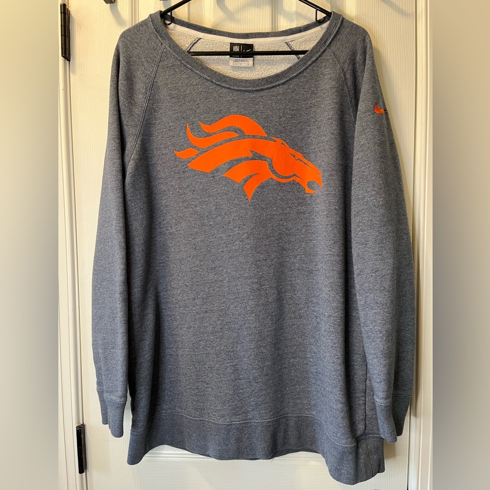 Women's Nike Denver Broncos Champ Drive Boyfriend Pullover Sweatshirt LARGE